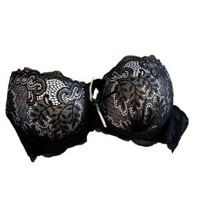 Beautiful black lace strapless bra